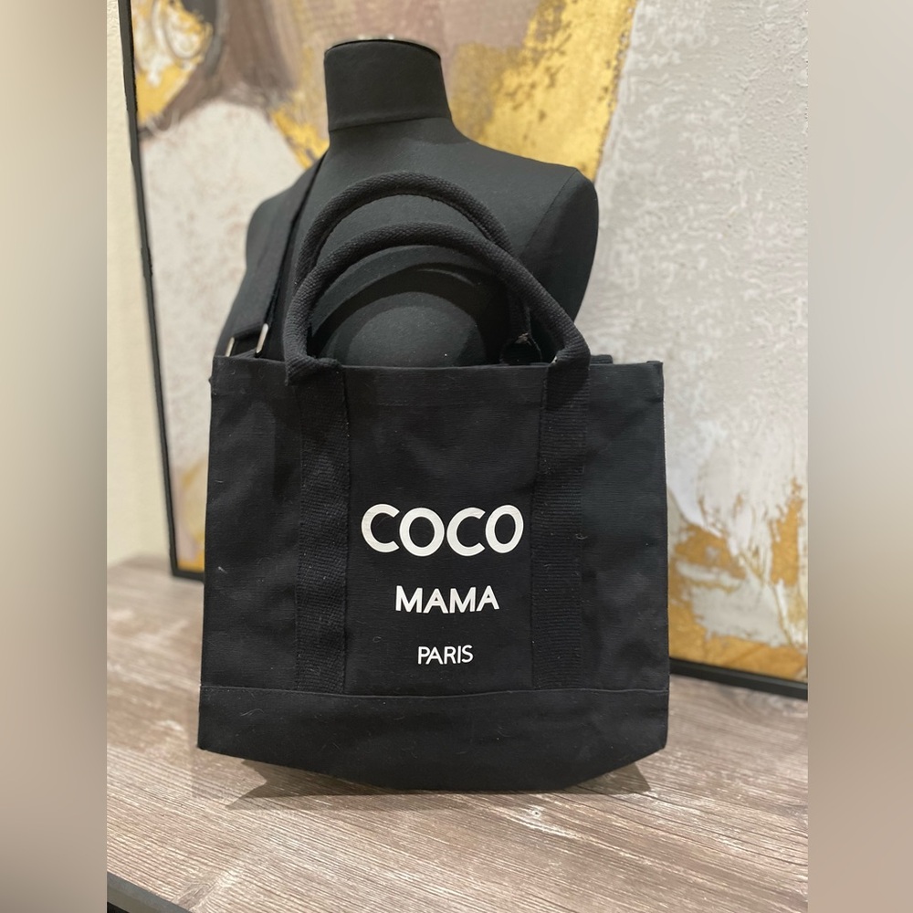 Women’s Black & White Tote Bag